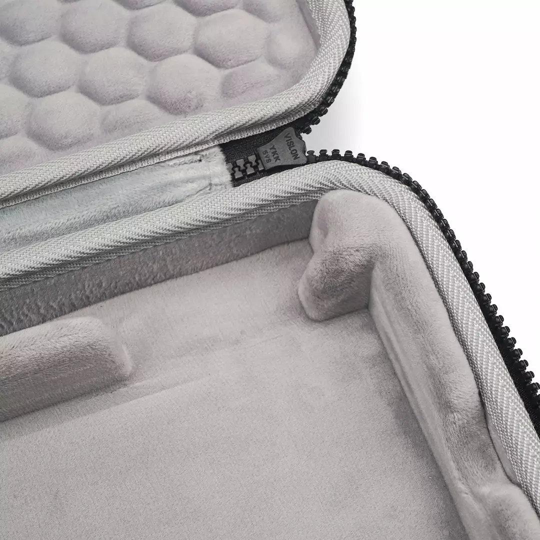 Brand new ✔️ KBDFANS D65 MECHANICAL KEYBOARD CARRYING CASE Shop 💯 9 KBDFANS D65 MECHANICAL KEYBOARD CARRYING CASE Shop